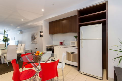 ABC Accommodation - Flinders - Sunshine Coast Guide 4