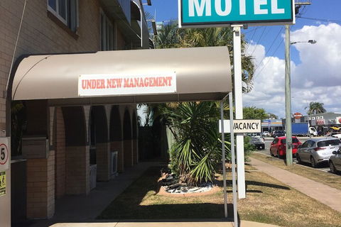 Paradise Lodge Motel - Sunshine Coast Guide 1