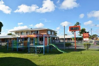 Rover Holiday Units - Sunshine Coast Guide 1
