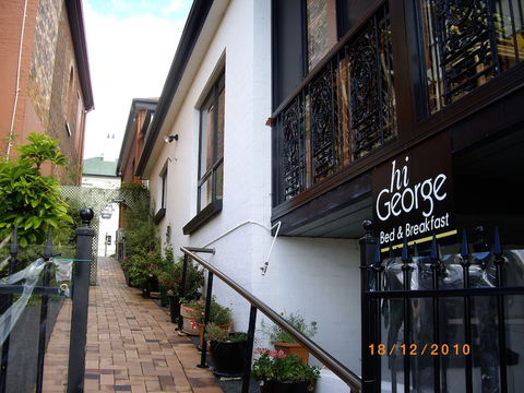 Hi George Bed & Breakfast - Sunshine Coast Guide 3