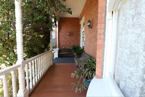 Kilmarnock House - Sunshine Coast Guide 0