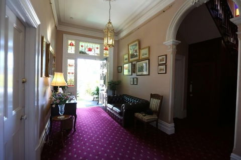 Kilmarnock House - Sunshine Coast Guide 2