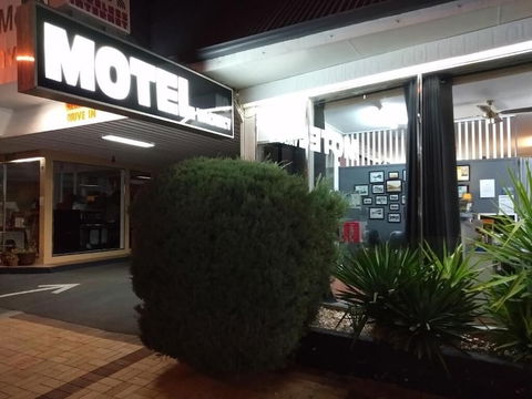 Inverell Motel - Sunshine Coast Guide 6