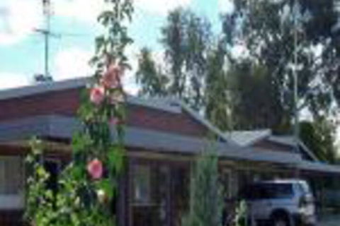 Glenndale Park Motel - Sunshine Coast Guide 0