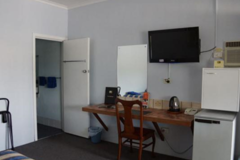Glenndale Park Motel - Sunshine Coast Guide 6