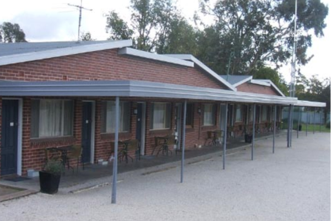 Glenndale Park Motel - Sunshine Coast Guide 7