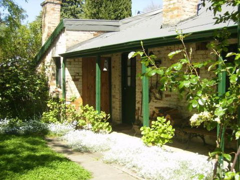 Laurel Cottage - Sunshine Coast Guide 3