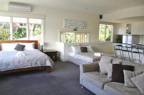 Belton Apartments - Sunshine Coast Guide 5