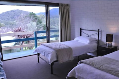 Healesville Maroondah View Motel - Sunshine Coast Guide 6