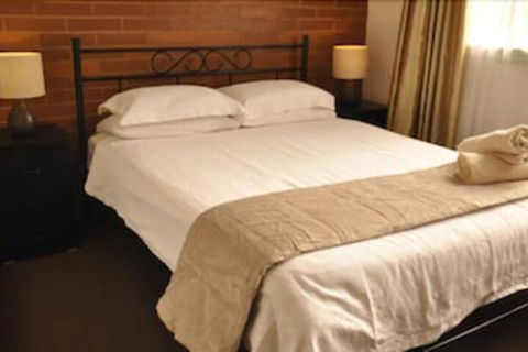 Healesville Maroondah View Motel - Sunshine Coast Guide 0