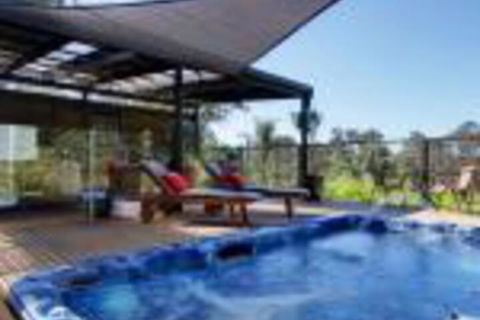 Sunway Farm Bed & Breakfast & Rosebud Cottage - Sunshine Coast Guide 0