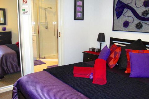Sunway Farm Bed & Breakfast & Rosebud Cottage - Sunshine Coast Guide 3