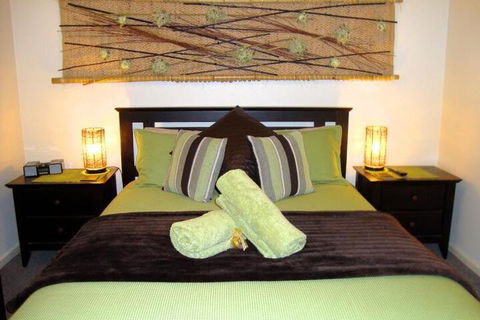 Sunway Farm Bed & Breakfast & Rosebud Cottage - Sunshine Coast Guide 5