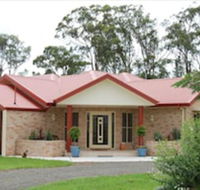 Gloucester on Avon Bed  Breakfast - Sunshine Coast Guide
