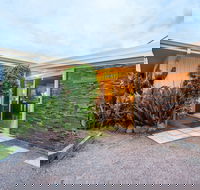 Rustic Retreat Esperance - Sunshine Coast Guide