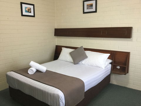 Bayview Motel - Sunshine Coast Guide 5