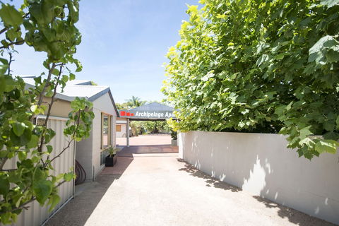 Archipelago Apartments - Sunshine Coast Guide 0
