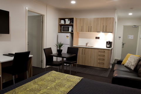 Abode37 - Sunshine Coast Guide 0