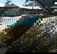 Lone Pine Motel - Corowa - Sunshine Coast Guide
