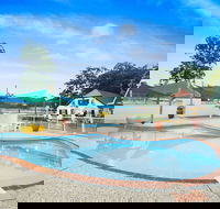 Clog Barn Caravan Park - Sunshine Coast Guide