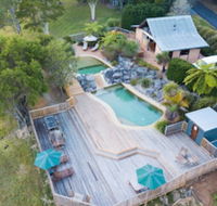 Friday Creek Retreat - Sunshine Coast Guide