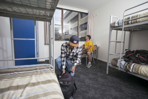 Canberra City YHA - Hostel - Sunshine Coast Guide 6