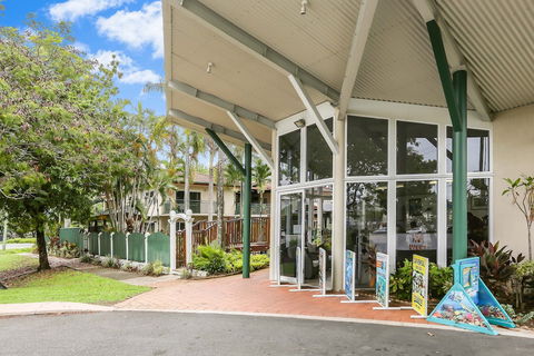 Koala Court Holiday Apartments - Sunshine Coast Guide 0