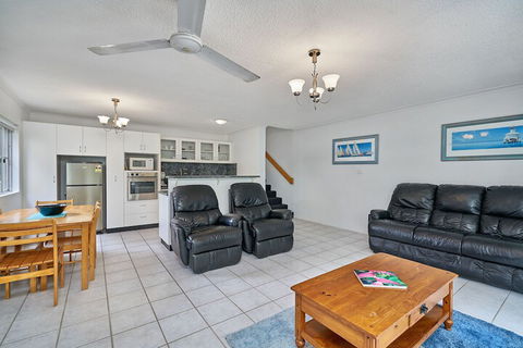 Beach Haven Apartments - Sunshine Coast Guide 5