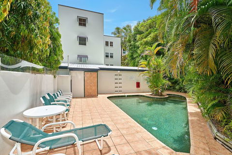 Beach Haven Apartments - Sunshine Coast Guide 2