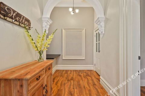 The Accommodation Group Nineteen20 Invermay - Sunshine Coast Guide 5