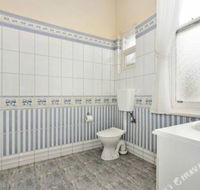 Rose Garden Spacious Family Home Near CBD - Sunshine Coast Guide