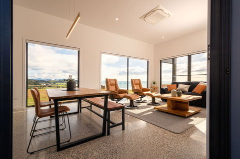 The Cove Tasmania - Sunshine Coast Guide 1