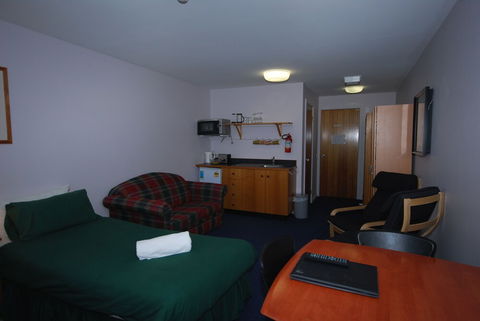 Alpine Heights 21 - Sunshine Coast Guide 0