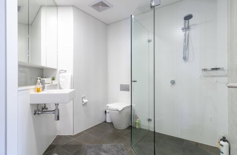 C16 Darling Harbour 2 BDR APT - Sunshine Coast Guide 3