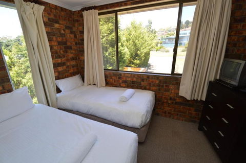 Ellswood 5 - Sunshine Coast Guide 1