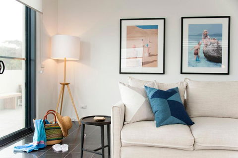 Mollymook Beachfront Penthouse 9 - Sunshine Coast Guide 6