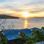 NEWLY BEAUTFULLY RENOVATED 16 The Casuarina 3 Bedroom House With 180 Degree Ocean Views - Sunshine Coast Guide 0