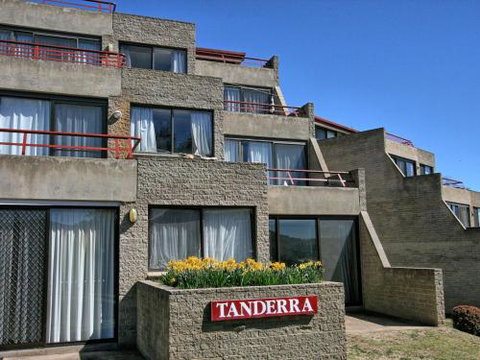 Tanderra 16 / 28 Park Road - Sunshine Coast Guide 1