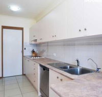 16 The Moorings 4 Cromarty Road Waterfront property with Pool  Air conditioning - Sunshine Coast Guide