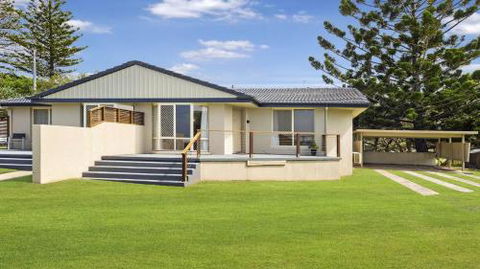 Haere Mai 2 East Ballina - Sunshine Coast Guide 3
