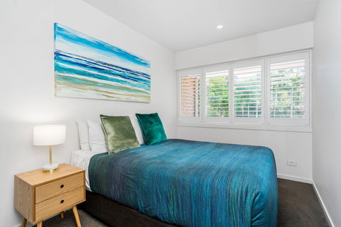 A Perfect Stay - 4 James Cook Apartments - Sunshine Coast Guide 5