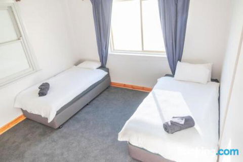 Rosebank Cottage Tailem Bend - Sunshine Coast Guide 0