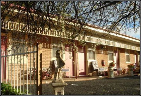 Wimmera Motel - Sunshine Coast Guide 6