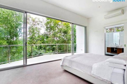 Tranquil Noosa Heads Luxury Home With Private Pool Gym Tennis & Golf - Sunshine Coast Guide 0