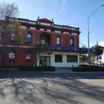 The Royal Hotel - Sunshine Coast Guide 0