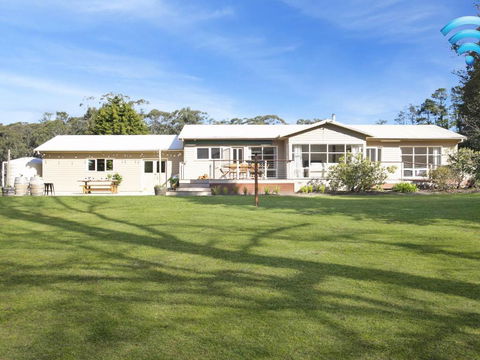 Newbury Haven - Sunshine Coast Guide 6