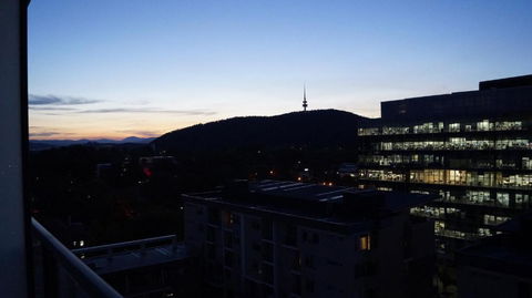 Canberra CBD Metropolitan - Sunshine Coast Guide 6