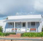 The Rested Guest 3 Bedroom Cottage West Wyalong - Sunshine Coast Guide