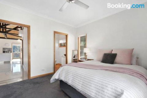 Mosss Place - Sunshine Coast Guide 5
