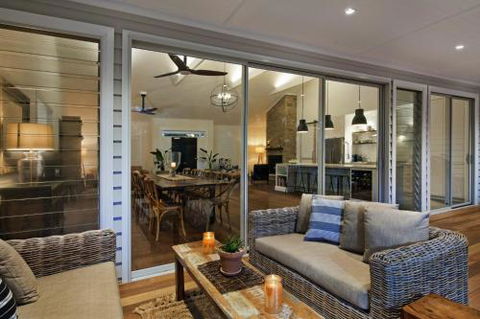 A Home Like Few Others - Sunshine Coast Guide 4